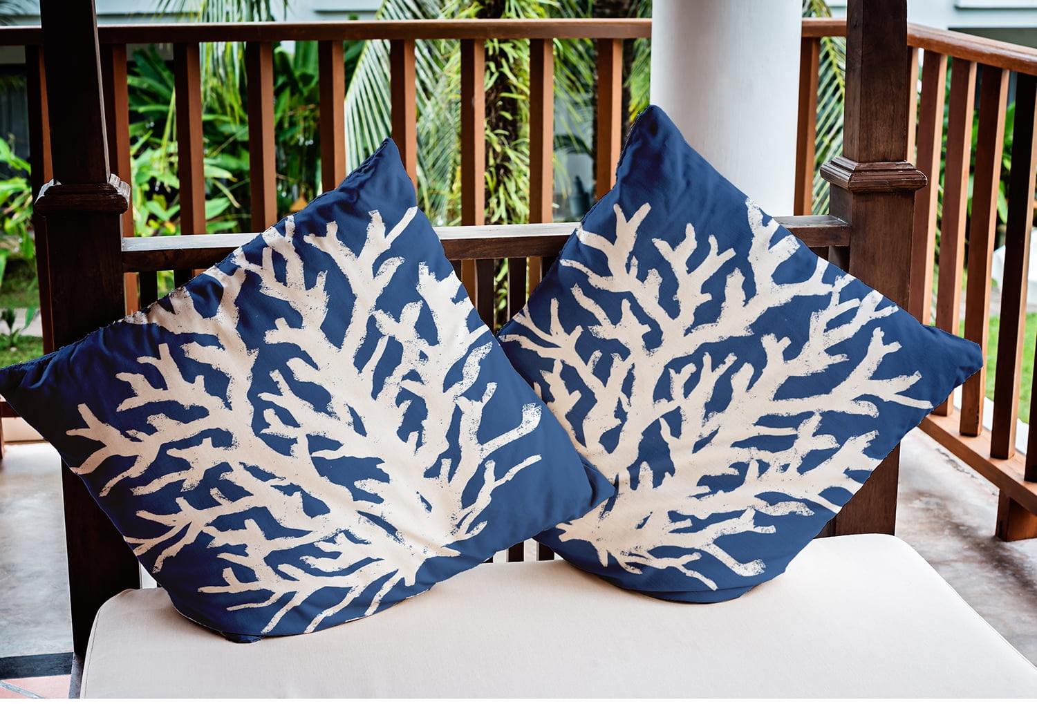 20" x 20" Simply Daisy Big Seaweed Indoor/Outdoor Pillow, Nautical Navy Qty 1