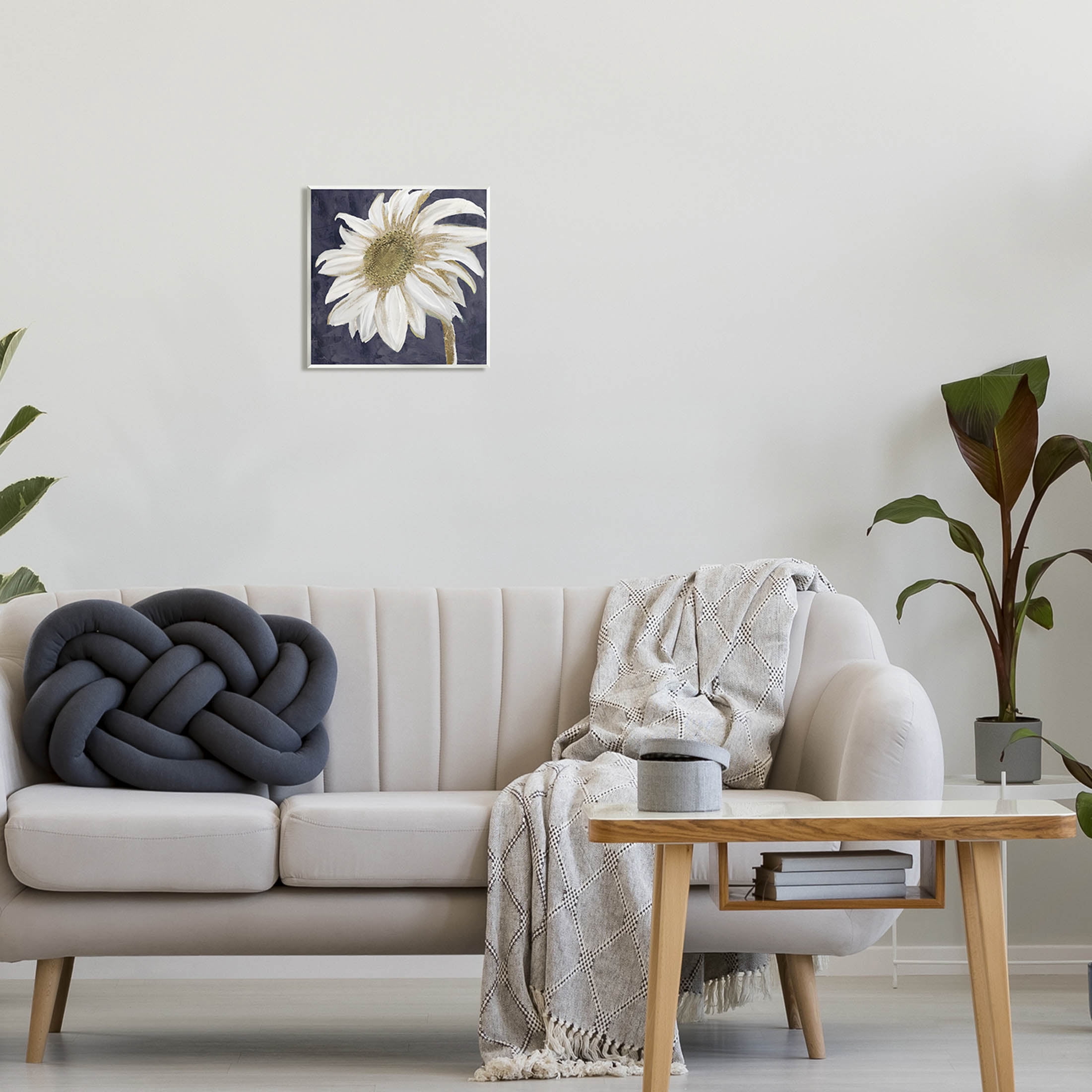 Stupell Industries Distressed Daisy Petals Graphic Art Unframed Art Print Wall Art, Design by Sophie 6