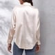 thumbnail image 4 of Camisa de manga larga de satén para mujer - Elegante blusa de imitación de seda - Corte holgado para la oficina o una fiesta, 4 of 6