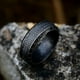 thumbnail image 4 of Anillo de acero inoxidable de estilo japonés y coreano, sencillo, de moda, con letras vikingas nórdicas vintage, nudo celta, anillo de acero de titanio, 4 of 5
