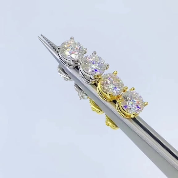 S925 silver VVS D-color moissanite round stud earrings, simple earrings with diamonds