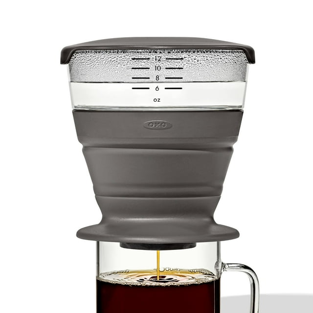 Cafetera OXO Brew plegable con funda de almacenamiento