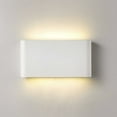 thumbnail image 2 of Lámpara de pared elegante para exteriores con iluminación hacia arriba y hacia abajo, la construcción de aluminio garantiza robustez, el LED de ahorro de energía ofrece una solución de iluminación, 2 of 5
