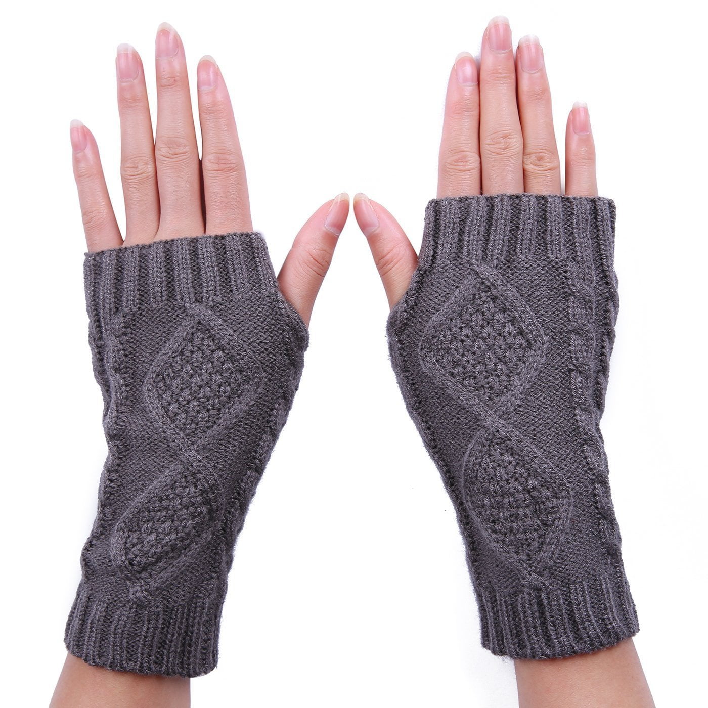 cable knit gloves