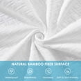 thumbnail image 2 of Protector de colchón Cozymaker tamaño Queen impermeable de bambú, 2 of 8