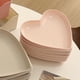 thumbnail image 4 of Plato de Plástico ANGGREK Forma de Corazón Cena, 4 of 8