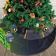 thumbnail image 3 of Falda para árbol de Navidad de Rick y Morty, suave y divertida, decoración navideña de granja con cuello para árbol de Navidad de 36", 3 of 4