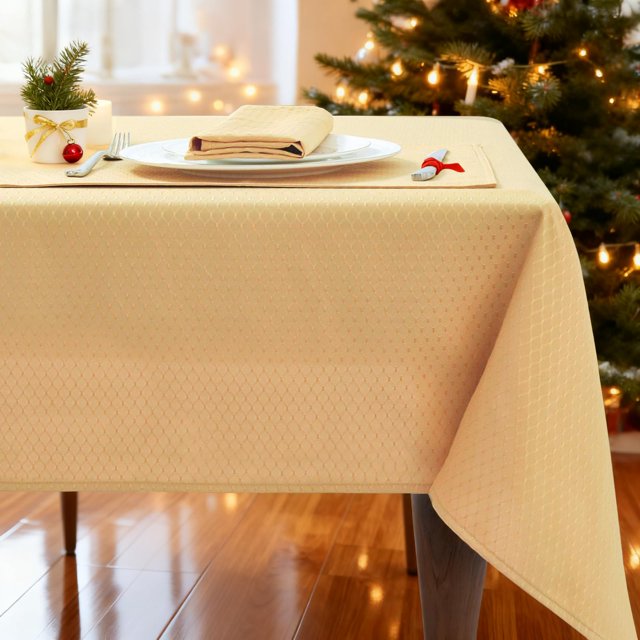 JUCFHY Mantel rectangular marroquí de jacquard navideño, a prueba de aceite, resistente a derrames y al agua, lavable, mantel decorativo de tela para uso en exteriores e interiores, 60 x 84 pulgadas,