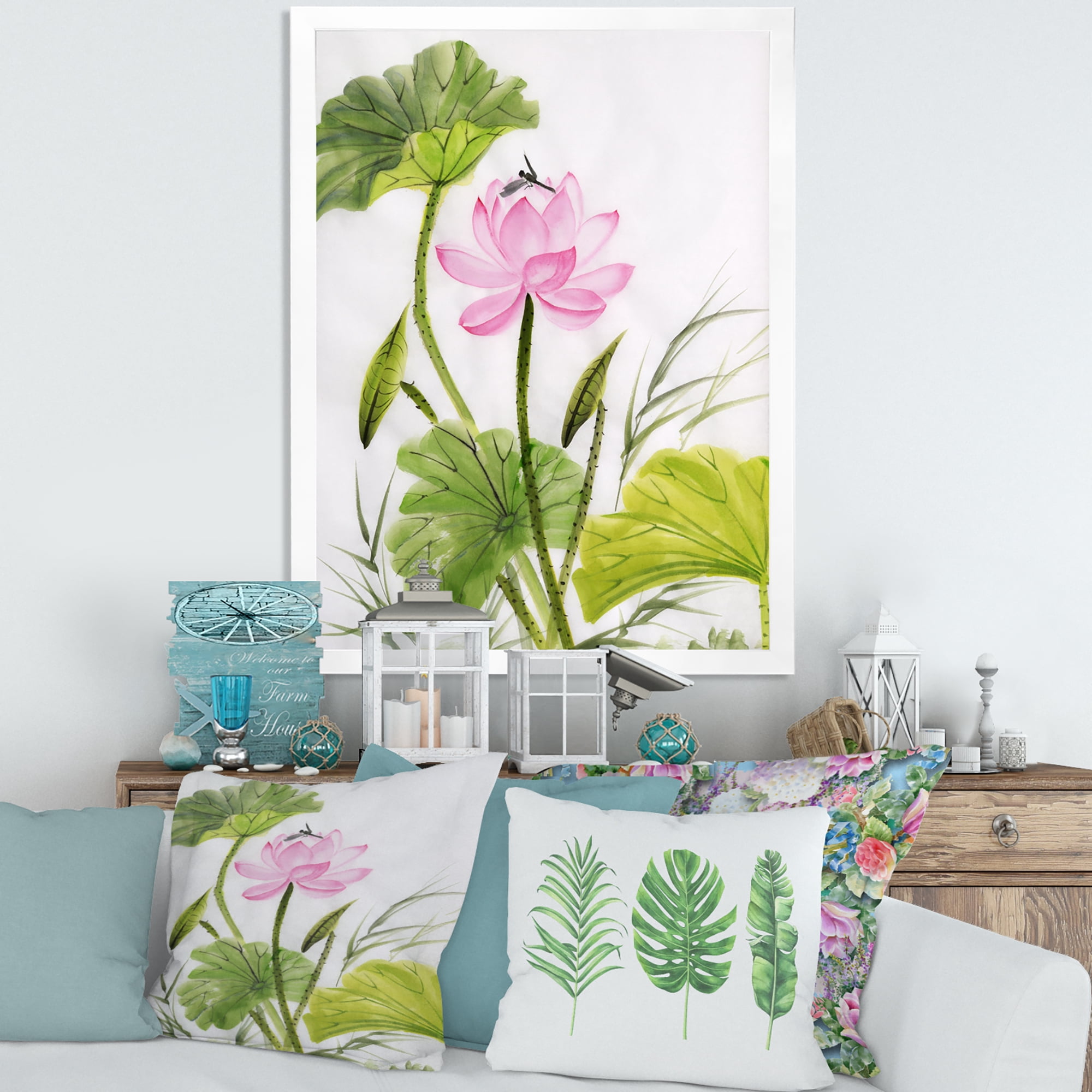 Designart 'Single Vintage Pink Lotus Flower With Green Leaves' Traditional Framed Art Print