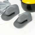 thumbnail image 4 of ChicYu Silicone Baking Clips,Heat-Proof Roasting Bag Seals,Oven-Safe Tool with Insulated Handles,Non Scald Bowl Clip, 4 of 5