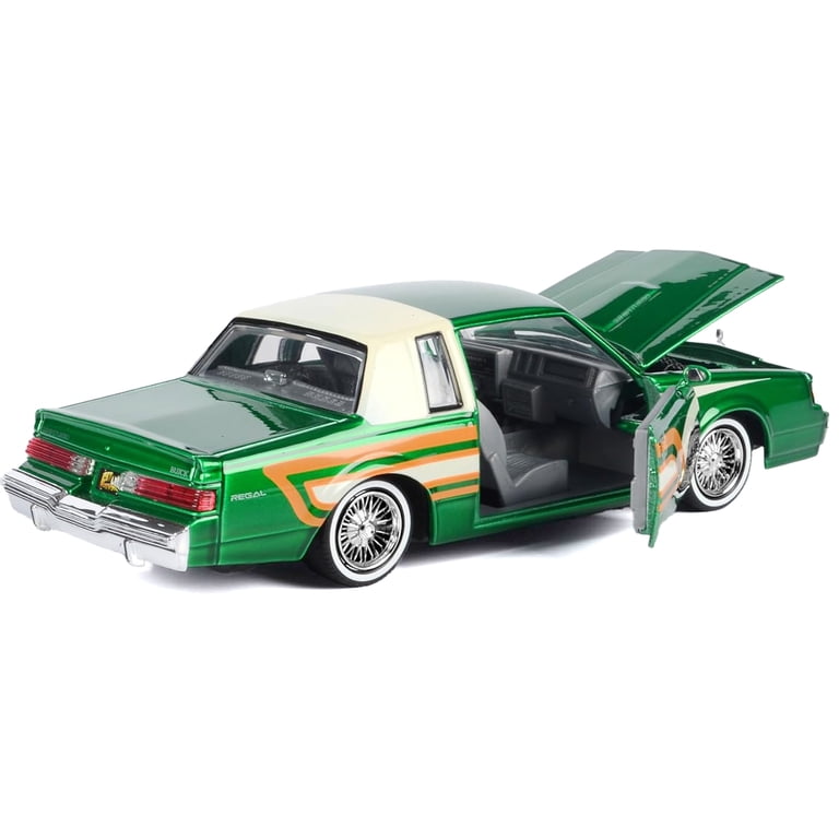 Motormax 1987 Buick Regal 3.8 SFI Turbo, Green Metallic and Cream