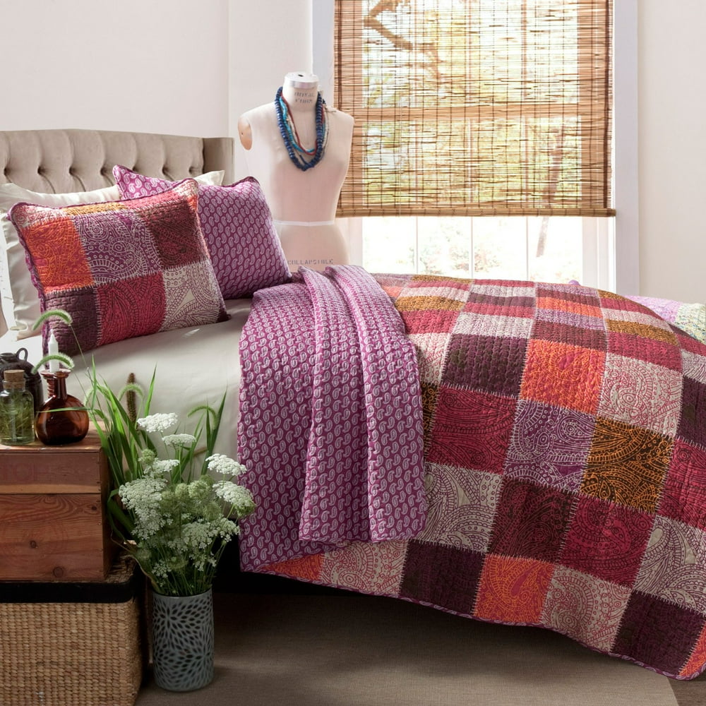Paisley 3Piece Patchwork Quilt Set, Fuchsia