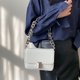 thumbnail image 3 of Nuevo bolso cuadrado pequeño de color sólido de nicho, bolso de hombro de PU con cadena de moda, blanco, 3 of 5