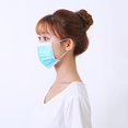 thumbnail image 2 of 50PCS Máscara desechable Máscaras no tejidas 3 capas Máscara sanitaria cómoda Mascarilla antipo Abanopi Máscara, 2 of 2