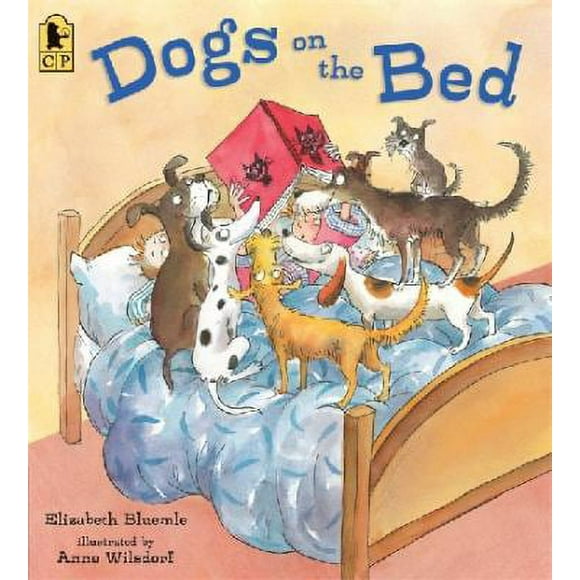 Pre-Owned Dogs on the Bed (Paperback) 0763667366 9780763667368