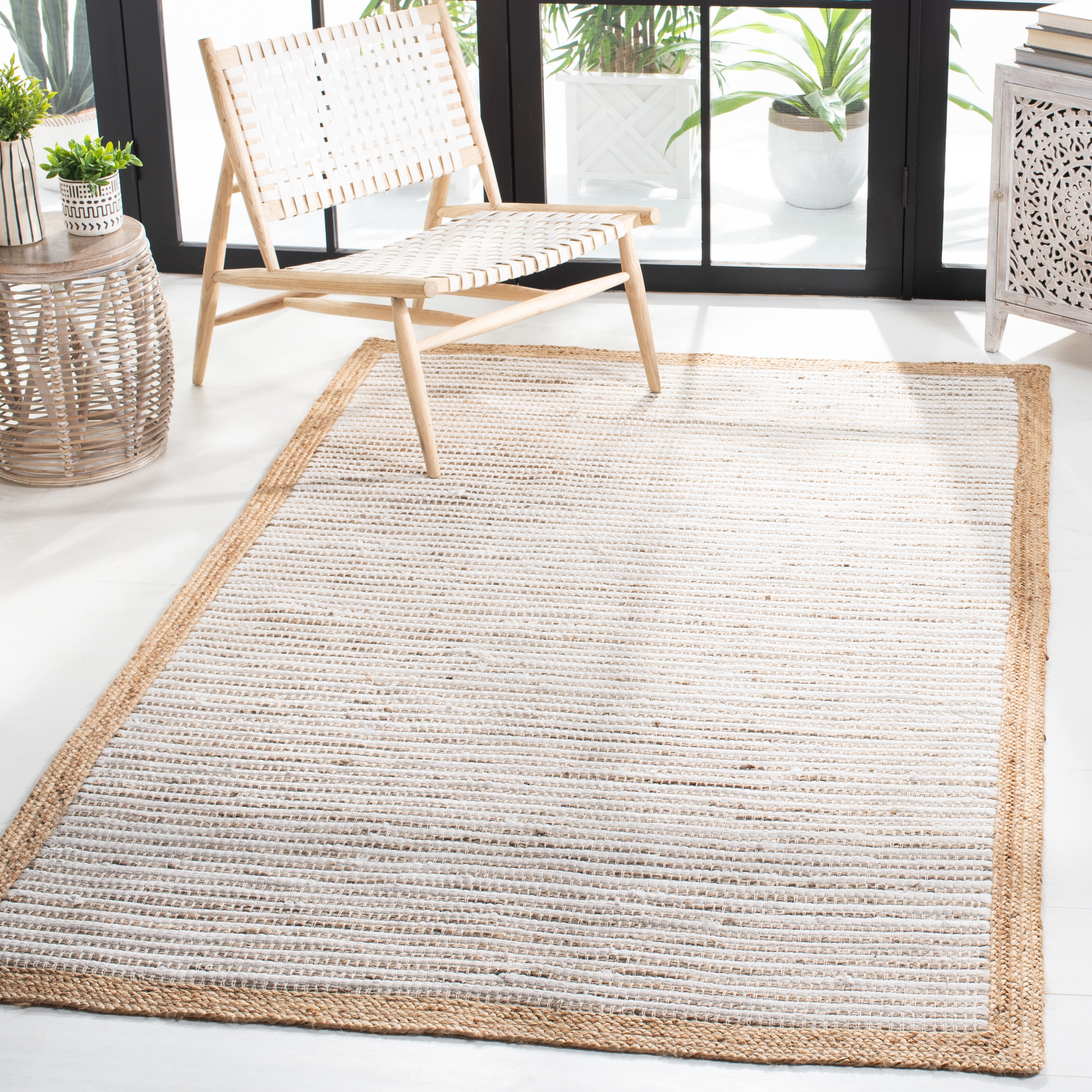 SAFAVIEH Natura Miraj Striped Area Rug, Natural/Ivory, 5' x 8'
