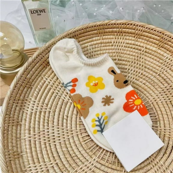 Zhuge 6 Pairs No Show Socks Womens - Non Slip Low Cut Ankle - Invisible Liner Socks for Casual & Formal Wear - Soft & Stretchable，White