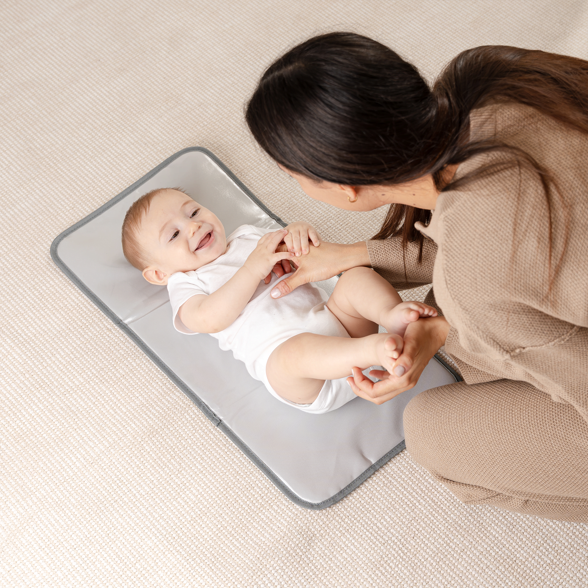 Comfy Cubs Portable Baby Changing Pad - Earth Green photo 2