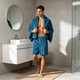 thumbnail image 4 of Toalla de Baño de Terciopelo para Adultos: Pareo Suave y Absorbente para Hombres, Toalla de Ducha con Bolsillos Laterales para El Teléfono y Las Llaves, de Secado Rápido para La Playa y El Spa., 4 of 6