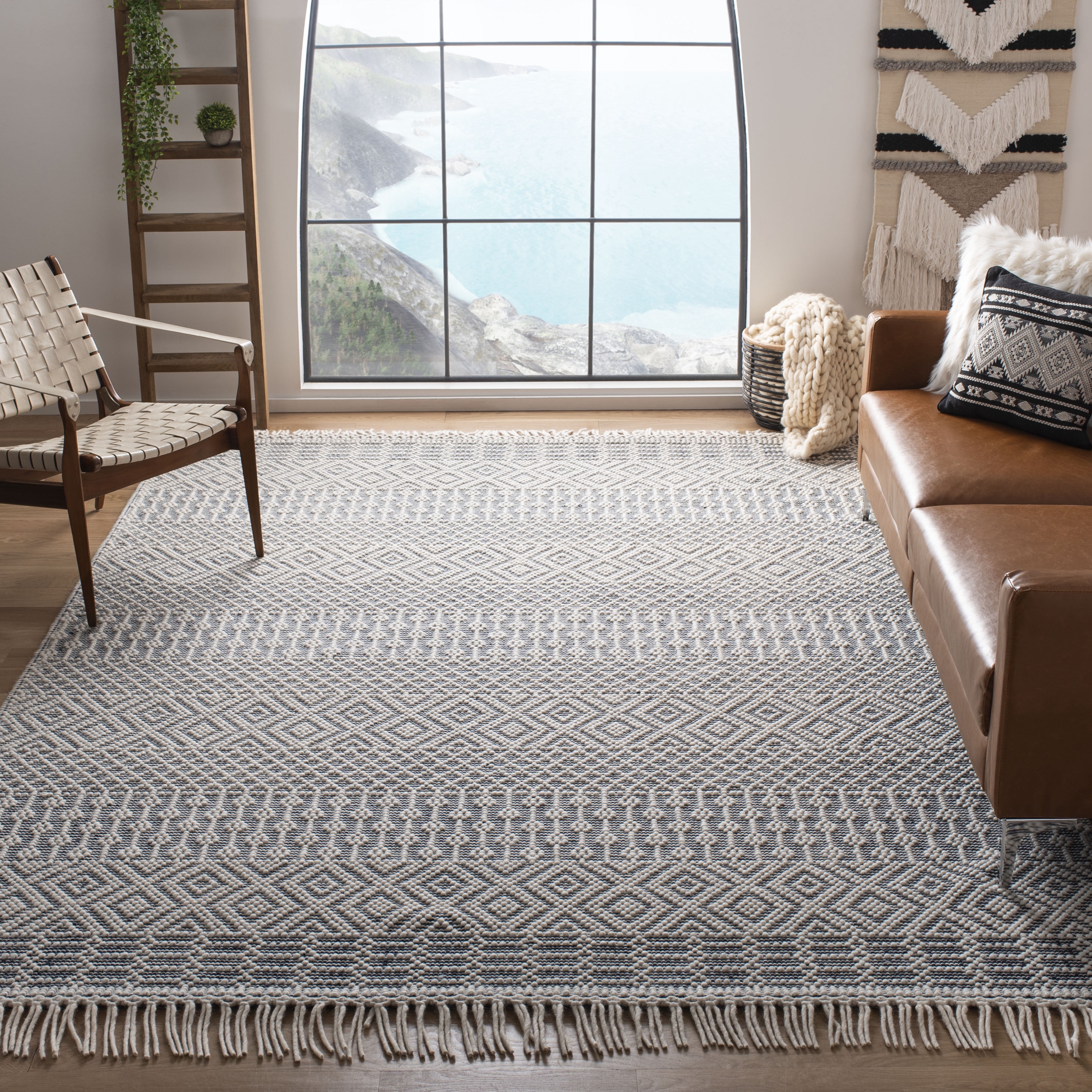 SAFAVIEH Natura Cordelia Southwestern Wool Area Rug, Ivory/Navy, 10' x 14'