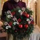 thumbnail image 3 of Juego de 6 palitos decorativos para árbol de Navidad en rojo y blanco, palitos rizados de lana para árbol de Navidad, adornos para árbol de Navidad, jarrones para el hogar, la oficina, fiestas., 3 of 5