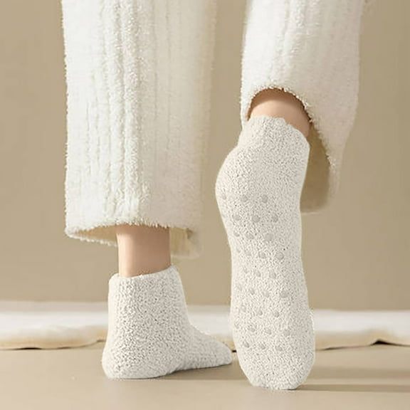 BLTIBY Non Slip Socks for Women Men Coral Fleece Ankle Fuzzy Sock with Anti-Slip Silicone Dots Thick Warm Festival Gifts White Free Size