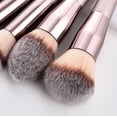thumbnail image 2 of Kit sintético de 18 piezas para base, polvos, corrector, sombras de ojos y rubor con estuche negro Juego de brochas de maquillaje Champagne Gold, 2 of 5