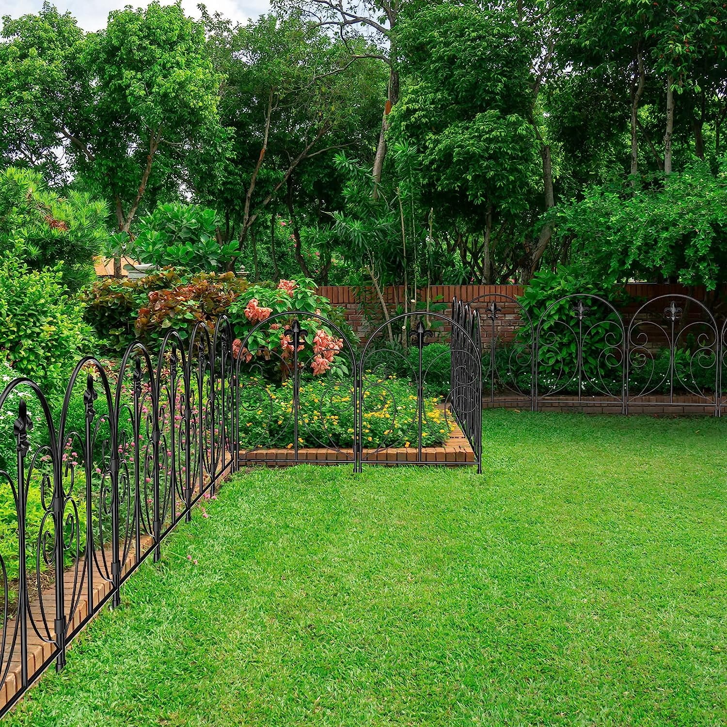 Decorative Garden Fence, 10-Pack Rustproof Metal No-Dig Fence Animal Barrier for Dogs, Arched Flower Bed Edging Ornamental Wire Border Panel Fencing for Yard, Patio, and Outdoor Decor（Butterfly）