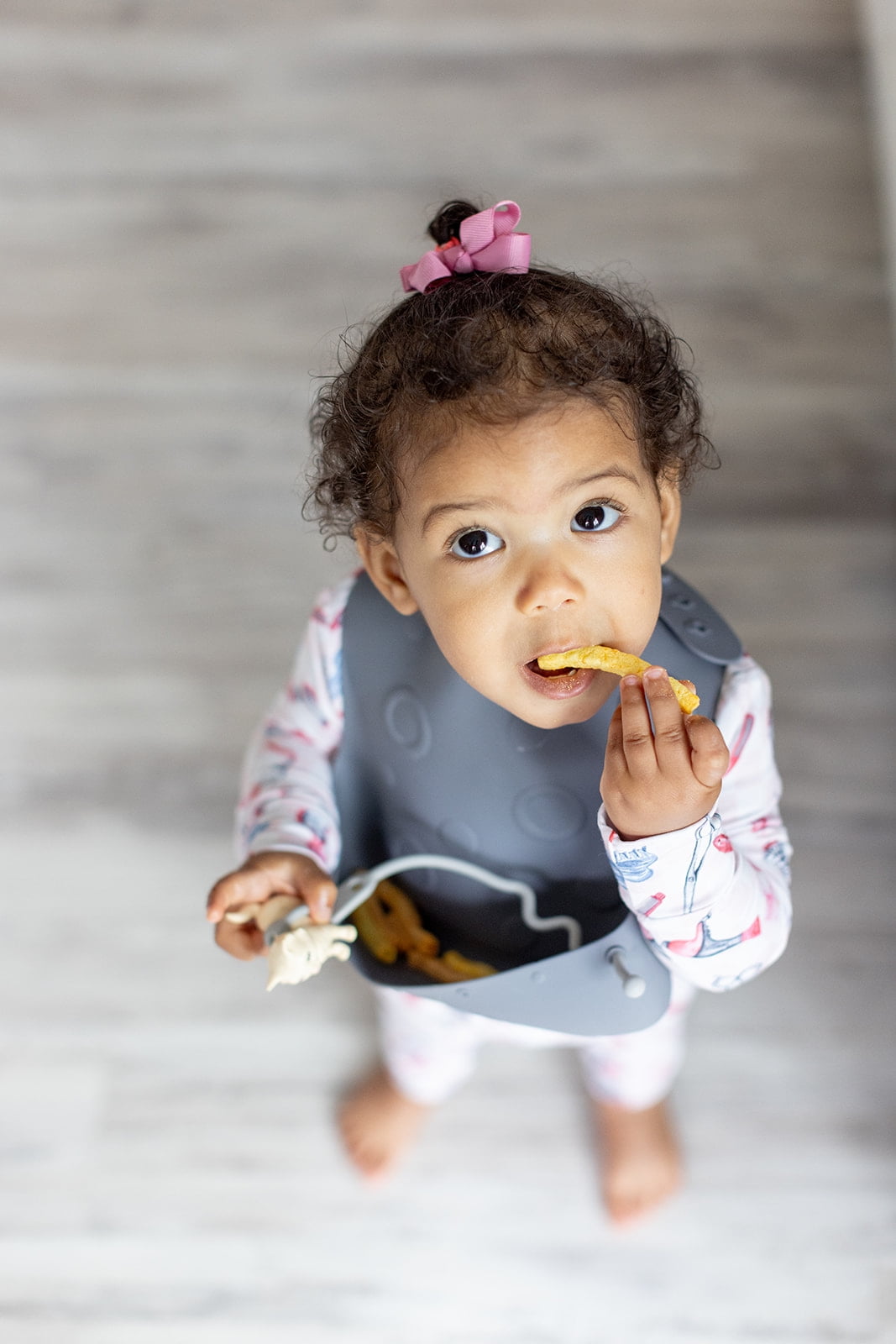 Busy Baby Silicone, BPA-Free Toddler and Baby Bib with Food Catcher, Utensils and Straps, Pewter