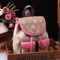 thumbnail image 2 of Mochila clásica de marca de lujo, de moda, popular, informal, versátil, con cordón en la parte superior y estampado de alta calidad para viajes, 2 of 4