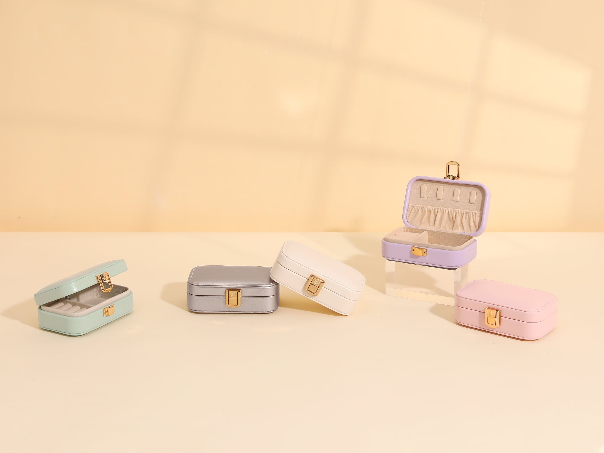 Unique Bargains Mini PU Leather Jewelry Box Jewelry Organizer Case Light Pink