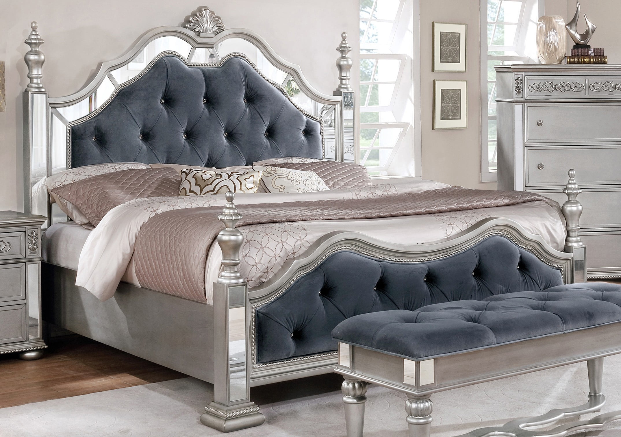 Bes Quality Furniture Classic Style 4 Post Bed Multiple Sizes B810