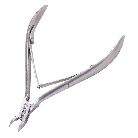 Pinza para cutículas Tweezerman Rockhard de acero inoxidable con 1/2 mordaza