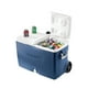 thumbnail image 2 of Hielera 50 Qt/47 Lts Con Llantas Rubbermaid Azul FG2A9202MODBL Rubbermaid FG2A9202MODBL, 2 of 3