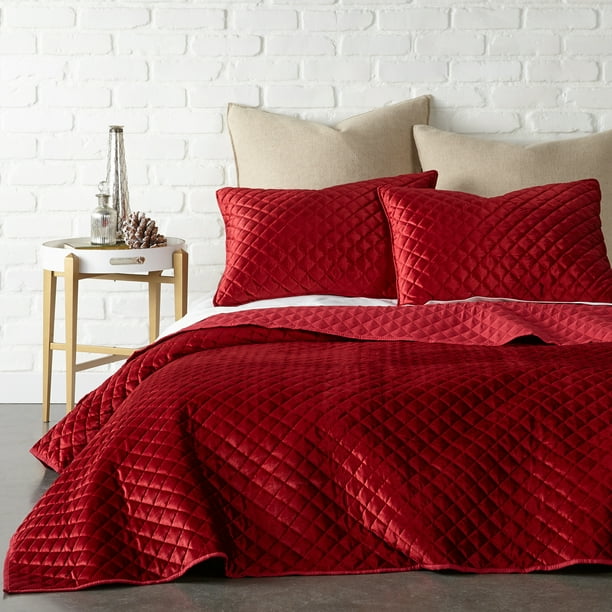 Levtex Home Red Velvet Quilt Set Full/Queen Quilt + Two Standard