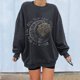 thumbnail image 2 of Sudadera con estampado de cambio de cuello redondo de manga larga suelta con estampado de sol y luna divertido vintage para mujer Pompotops gfhjh10521, 2 of 7