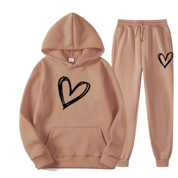 Women's Casual Heart Hooded Sweatshirt Pullover Fall Winter Outfit with Long Sleeves for Everyday Wear