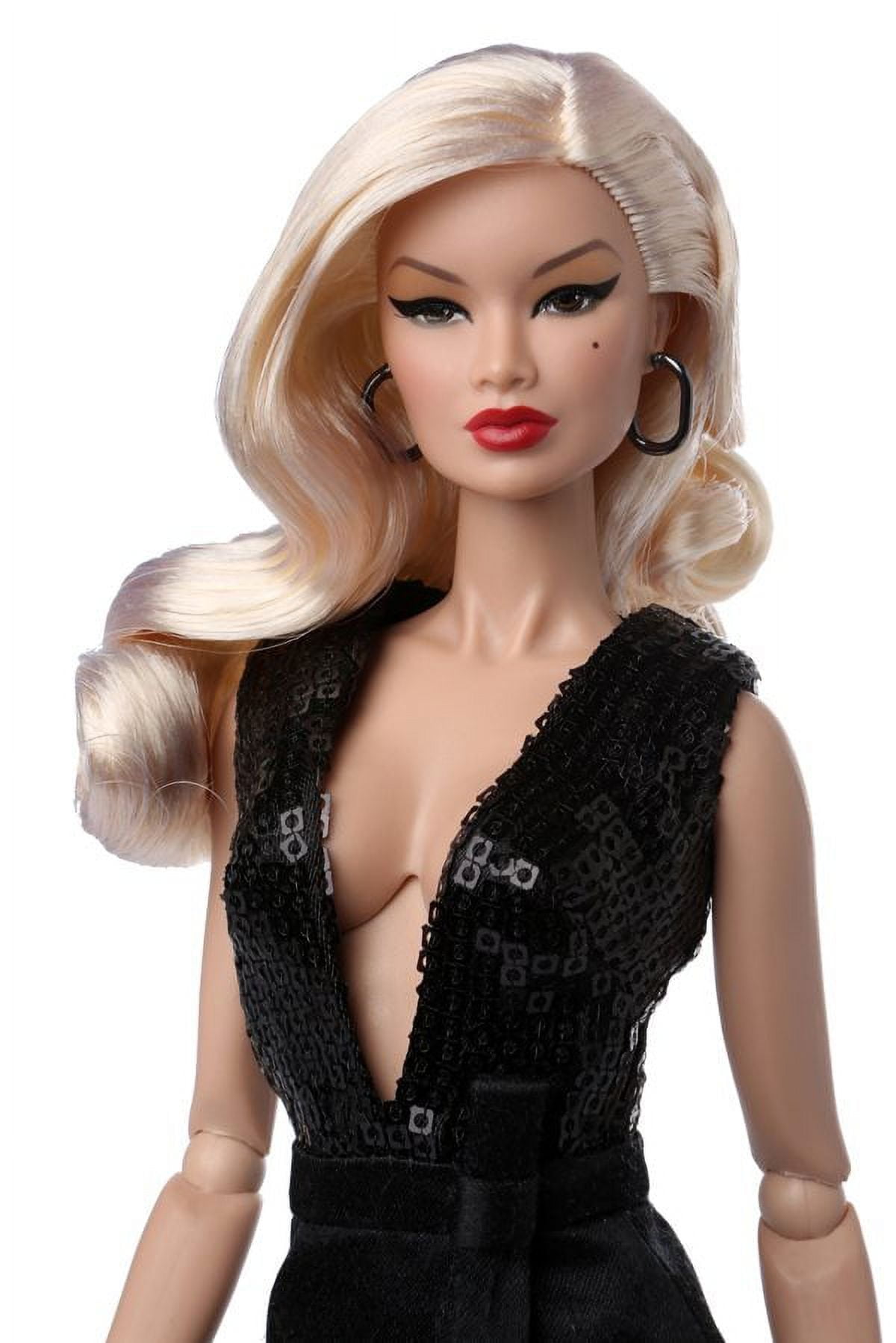 My Essence Dominique Makeda Integrity toys Nuface New NRFB