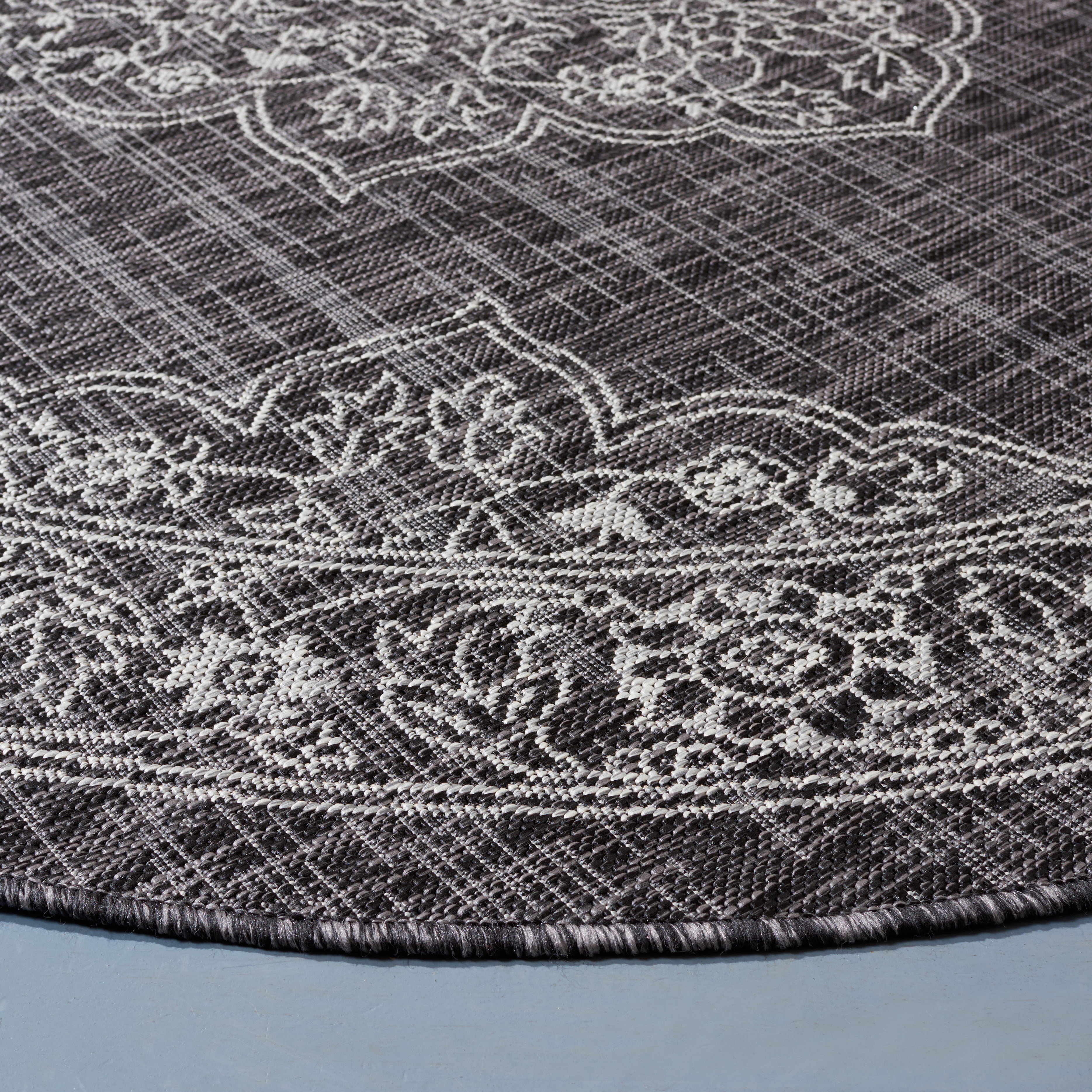 Safavieh Courtyard Lynna Medallion Indoor/Outdoor Area Rug, Black/Gray, 6'7" x 6'7" Round