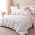 thumbnail image 1 of Ensemble de Literie Blanc Cœur Rose Double Face en Microfibre à Rayures Roses Housse de Couette avec Fermeture Éclair Taille Jumeau, 1 of 7
