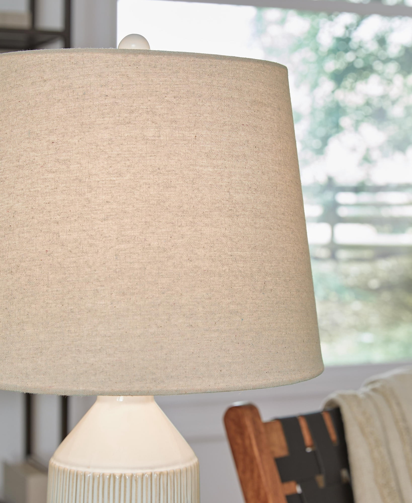 Signature Design by Ashley Willport Contemporary 27" Ceramic Table Lamp, Set of 2, Off White
