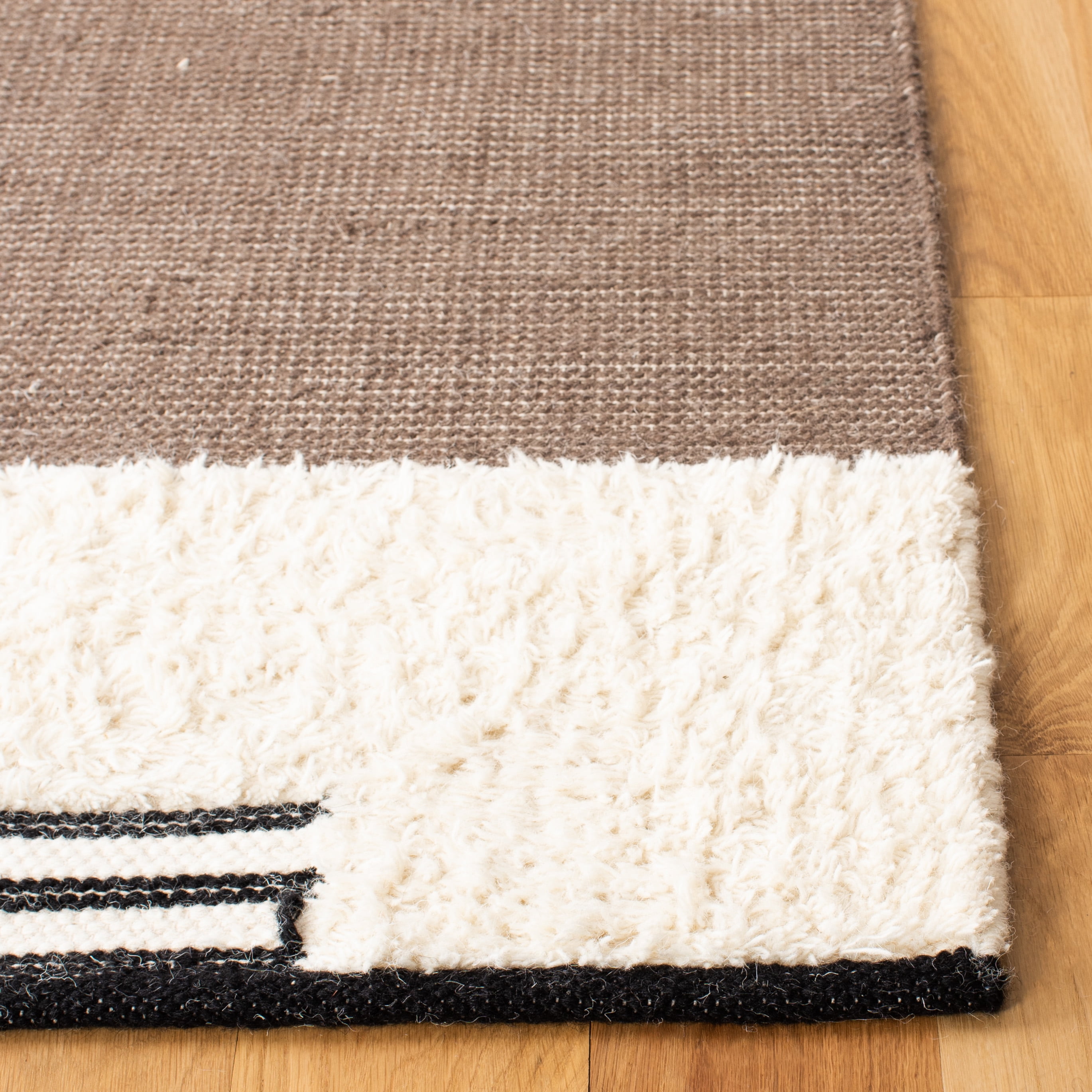 SAFAVIEH Kenya Comhgham Geometric Runner Rug, Black/Ivory, 2'3" x 18'