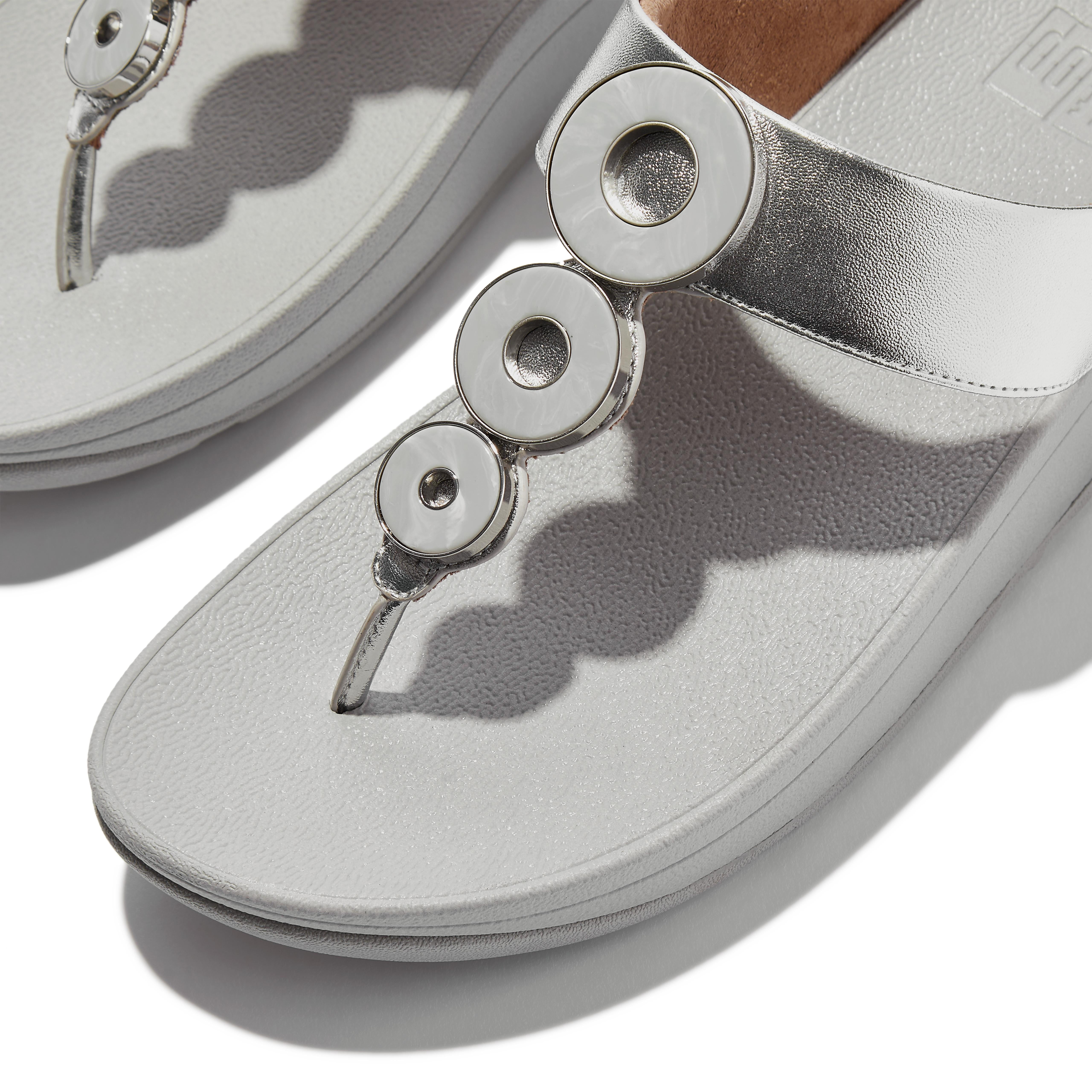 FitFlop Women's Fino Resin Hoop Leather Toe Post Wedge Sole Thong Sandals
