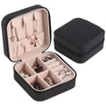 thumbnail image 1 of Mini estuche de viaje para joyas, caja de almacenamiento de exhibición de cuero PU para s, niñas y mujeres EstiloE-Negro Hugo Estuche de viaje para joyería, 1 of 10