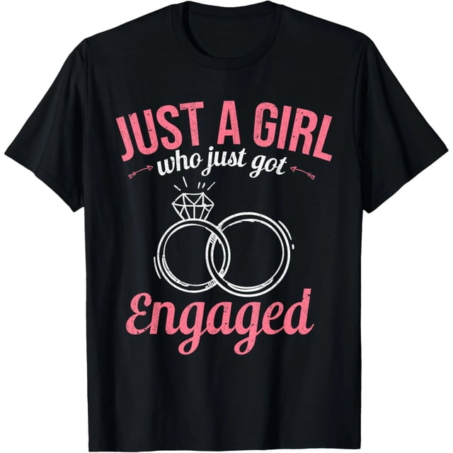 Playera Cómoda y Divertida - Soy Una Chica Que Acaba De Comprometerse Pareja Novio Compromiso