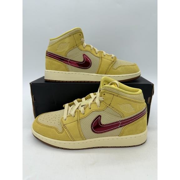 Jordan 1 Mid SE Youth Size 7 Women's Size 8.5 Yellow Athletic Shoes IB7405 700