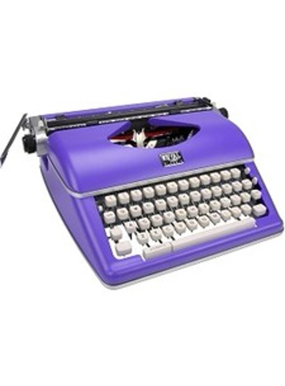 Portable Typewriters in Typewriters & Supplies