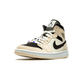 thumbnail image 4 of Jordan WOMENS AIR JORDAN 1 MID Womens "Guava Ice" BQ6472 800 BQ6472 800 from Stadium Goods, 4 of 9