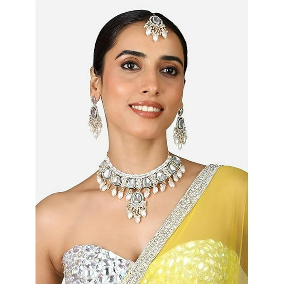 Green Meenakari Bridal Kundan Pearls Choker Necklace Earring & Maangtikka Set For Women