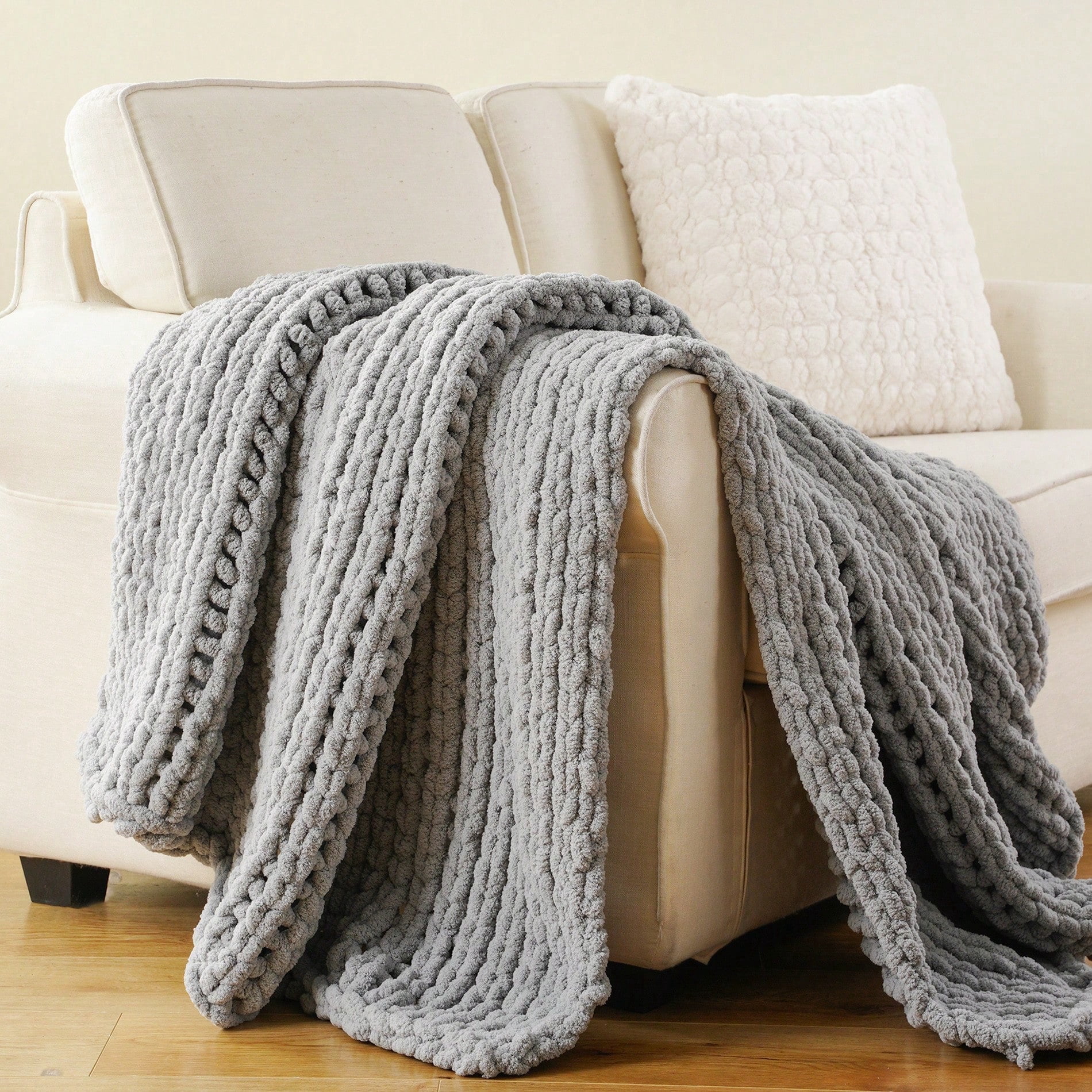 Battilo Light Grey Chunky Knit Throw Blanket,Handmade Cable Knit Crochet Blanket for Couch,50"x60"
